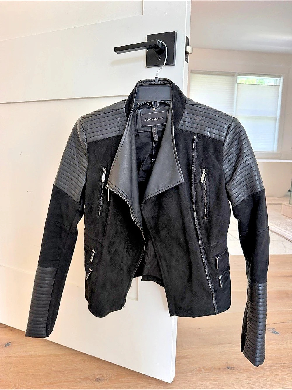 BCBGMAXAZRIA Moto Jacket in Black Size XS Like New